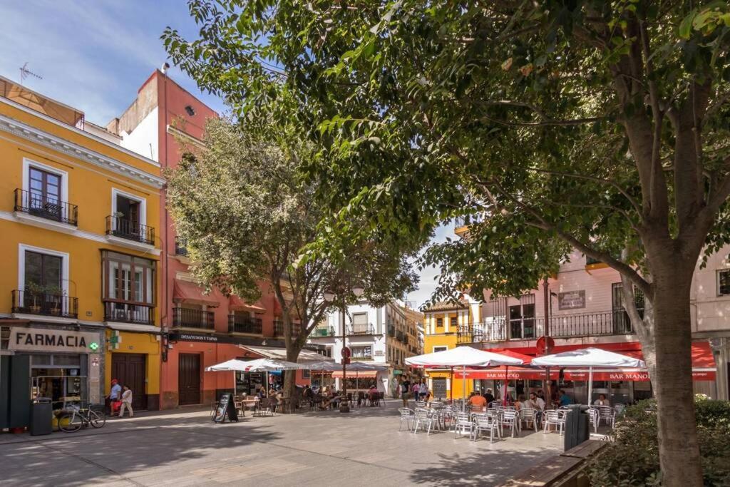 Hernando Colon Deluxe Suite By Valcambre Seville Exterior photo